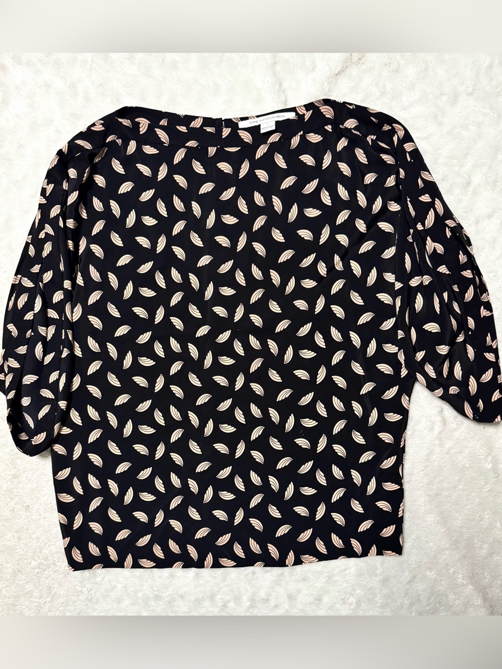 DIANE VON FURSTENBERG Silk Top with Beige Leaf Print